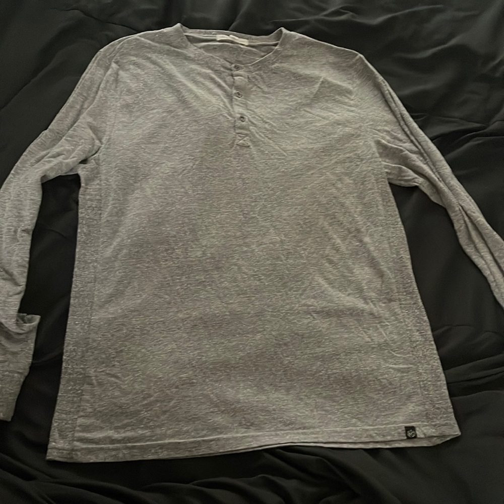 Treads 4 Thought medium unisex lightweight long sleeve